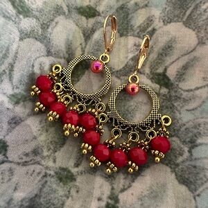 New Elegant Gold and Red Dangle Earrings